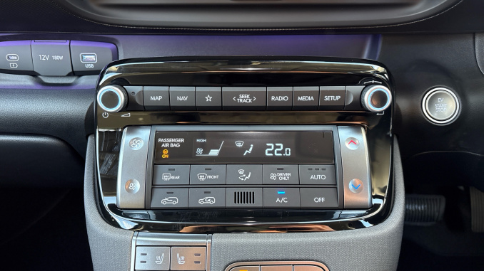 Hyundai INSTER 85kW 02 49kWh 5dr Auto Electric Hatchback - Image 35